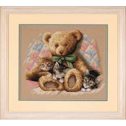 Набор для вышивания 35236 Teddy and Kittens (Мишка и котята)