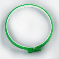 Прочие  Пяльцы пластиковые d 210 мм 