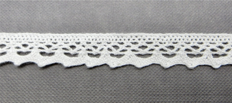 Кружевная лента «Рукоделие» KL-1003/1 12мм х 10м (цвет: белый) (арт. KL-1003/1_2) Кружевная лента «Рукоделие» KL-1003/1 12мм х 10м (цвет: белый) (арт. KL-1003/1_2)