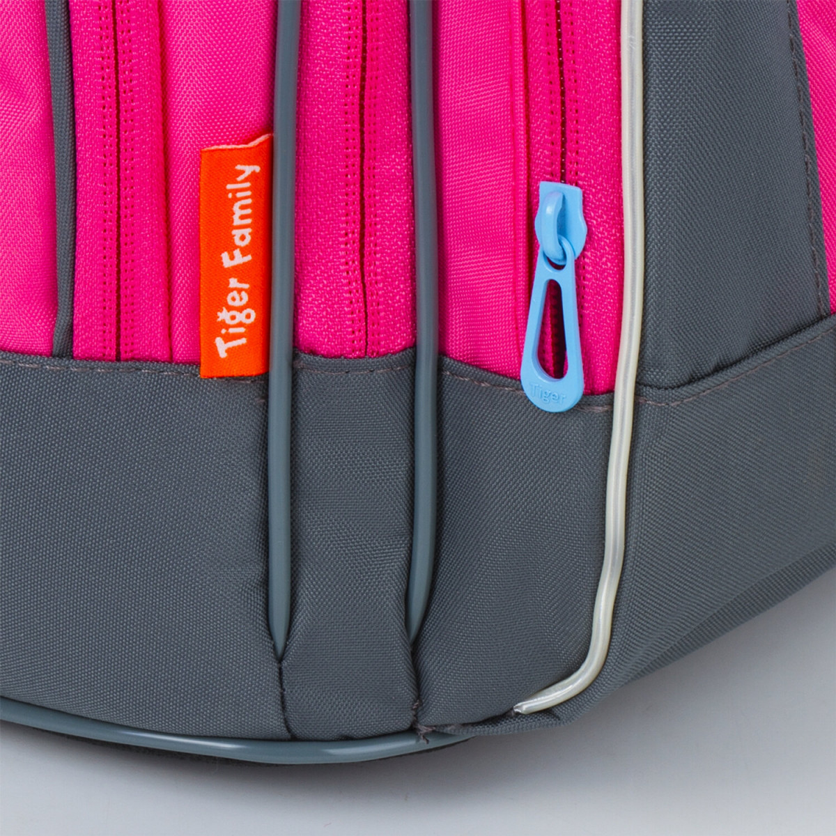 Рюкзак TIGER FAMILY школьный, Rainbow, с ортопедической спинкой, "Pink Lemonade", 39х31х20 см, 228941, TGRW-012A (арт. TGRW-012A)