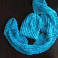 Комплект:шапка и шарф от автора Евгения Попова