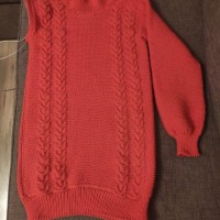 Красный удлиненный свитер и  Сливовое платье от автора Татьяна